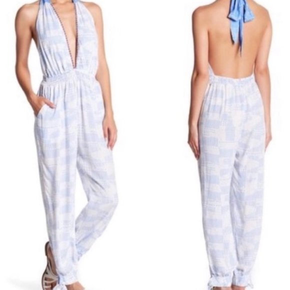 NWT Dolce Vita Jumpsuit Blue & White with open back and deep v! - Picture 1 of 4